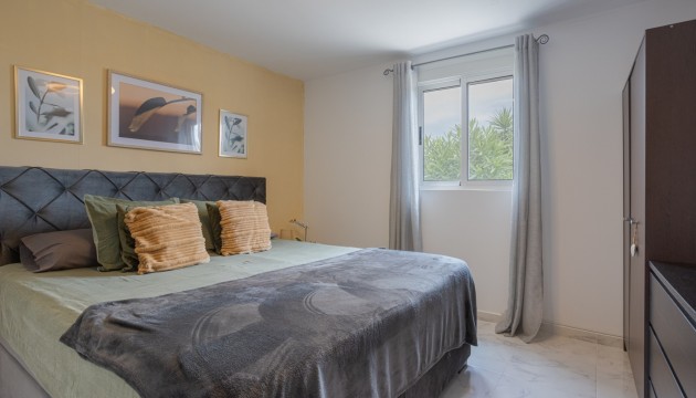 Herverkoop - Country House - Albatera