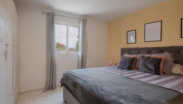 Herverkoop - Country House - Albatera