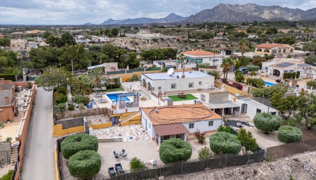 Herverkoop - Country House - Albatera