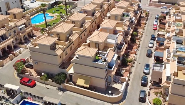 Resale - Townhouse - Orihuela Costa - Villamartín