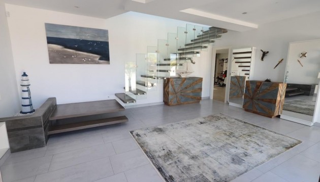 Перепродажа - отдельная вилла - Jávea