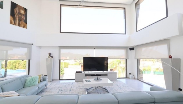 Перепродажа - отдельная вилла - Jávea