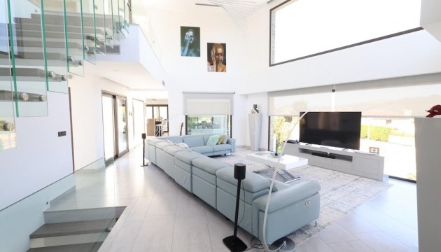 Перепродажа - отдельная вилла - Jávea