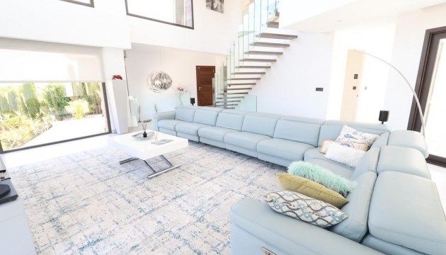 Перепродажа - отдельная вилла - Jávea