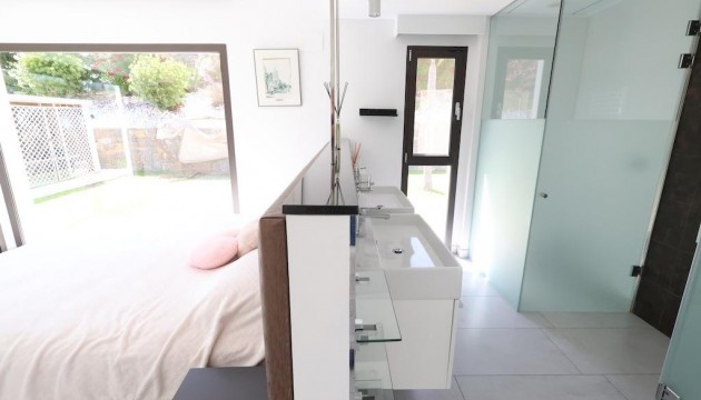 Перепродажа - отдельная вилла - Jávea