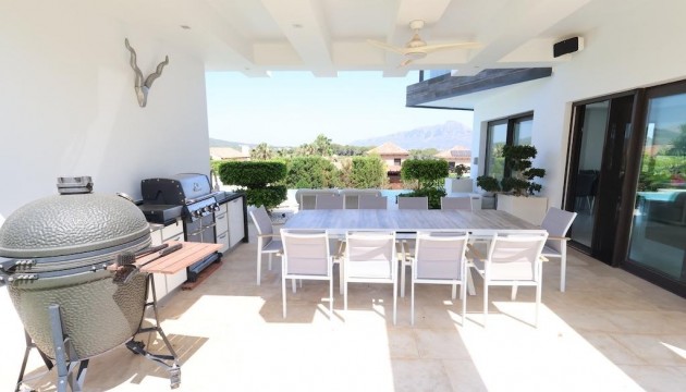 Перепродажа - отдельная вилла - Jávea