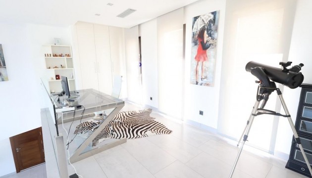 Перепродажа - отдельная вилла - Jávea