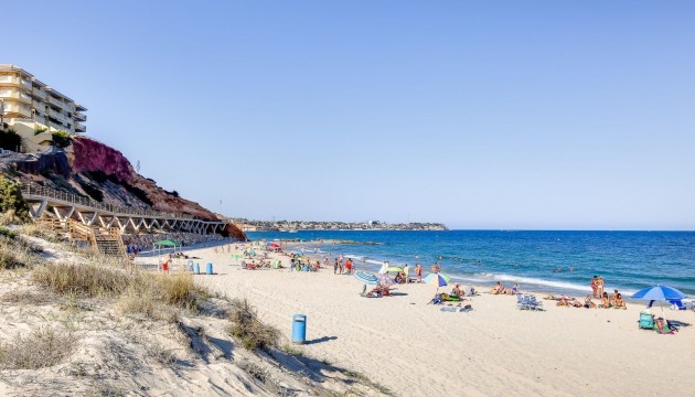 Resale - Apartment - Orihuela Costa - Campoamor