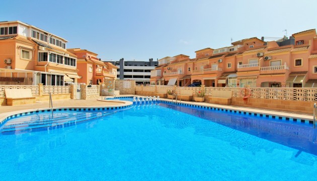 Resale - Townhouse - Orihuela Costa - Playa Flamenca
