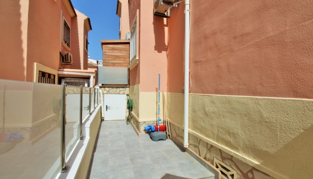 Resale - Townhouse - Orihuela Costa - Playa Flamenca