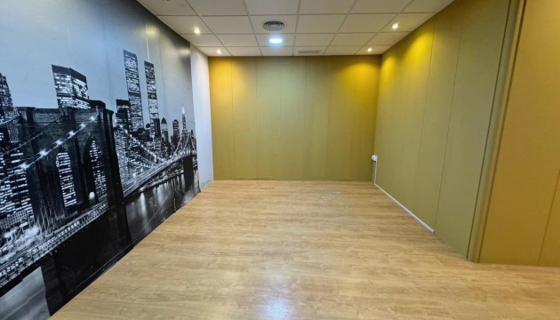 Videresalg - Kommersiell - Guardamar del Segura