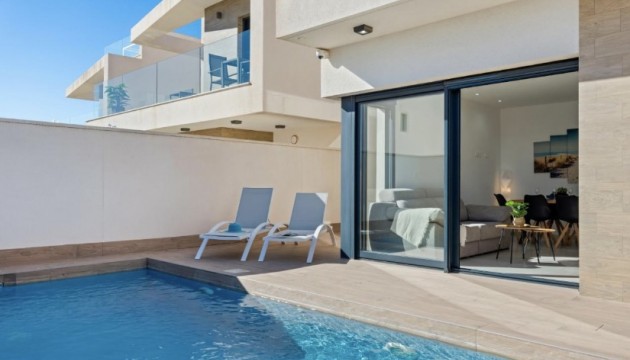 Reventa - Chalet Independiente - San Miguel de Salinas