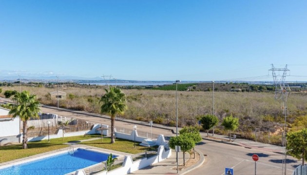 Reventa - Chalet Independiente - San Miguel de Salinas