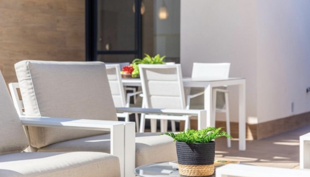 Reventa - Chalet Independiente - San Miguel de Salinas