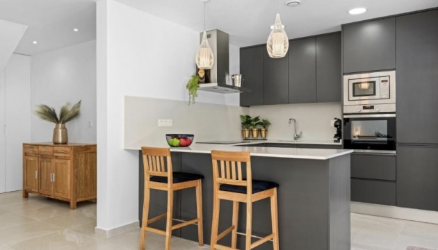 Reventa - Chalet Independiente - San Miguel de Salinas