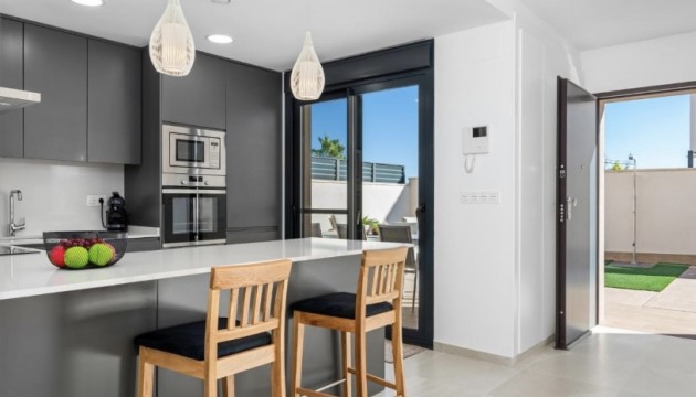 Reventa - Chalet Independiente - San Miguel de Salinas