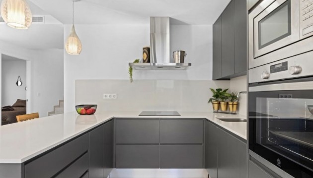 Reventa - Chalet Independiente - San Miguel de Salinas