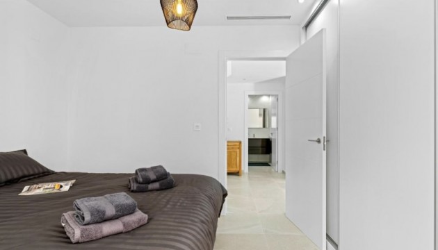 Reventa - Chalet Independiente - San Miguel de Salinas