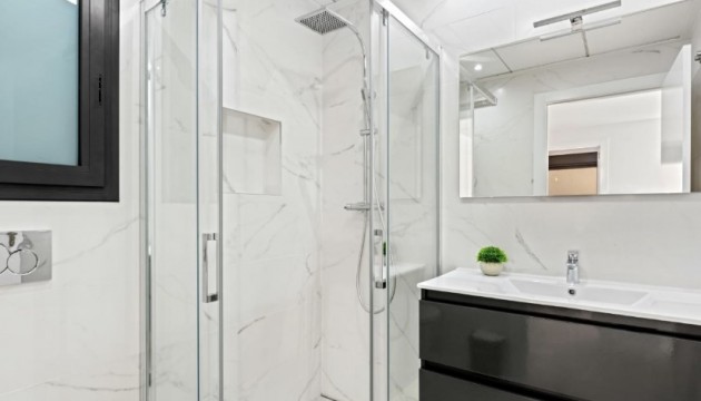 Reventa - Chalet Independiente - San Miguel de Salinas