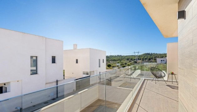 Reventa - Chalet Independiente - San Miguel de Salinas