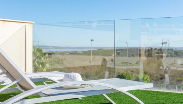 Reventa - Chalet Independiente - San Miguel de Salinas