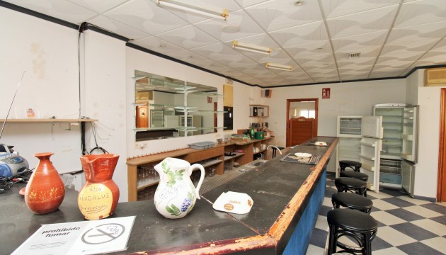 Resale - Commercial - Orihuela Costa - Villamartín