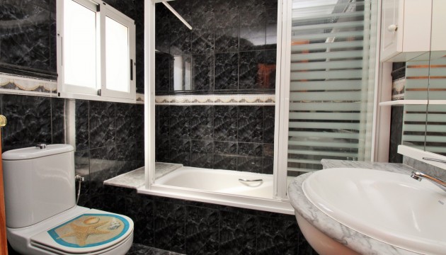 Resale - Commercial - Orihuela Costa - Villamartín