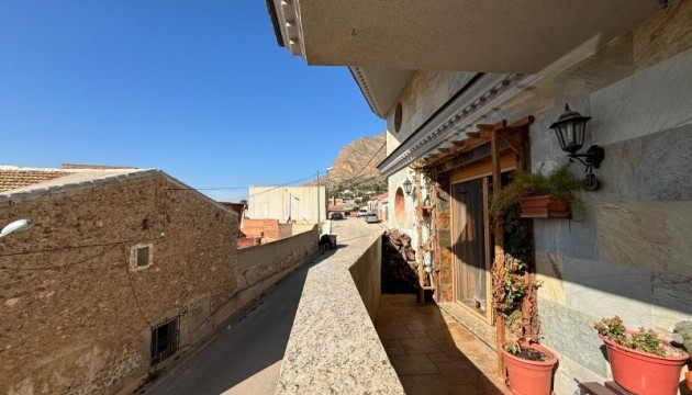 Reventa - Chalet Independiente - Redován