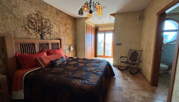 Reventa - Chalet Independiente - Redován