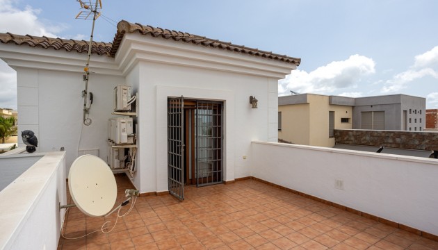 Videresalg - Semi Detached Villa - Los Montesinos