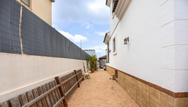 Videresalg - Semi Detached Villa - Los Montesinos