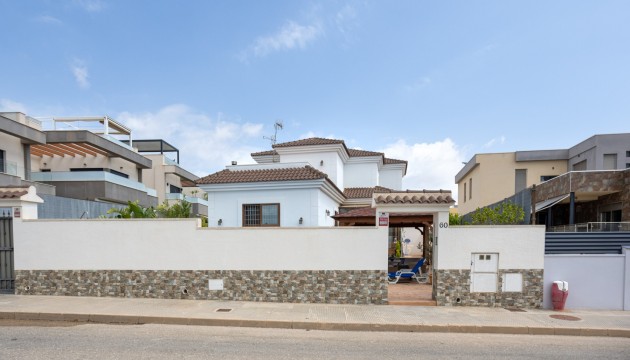 Videresalg - Semi Detached Villa - Los Montesinos