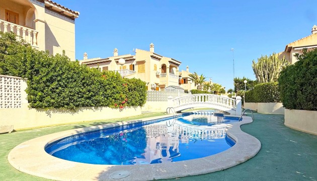 Resale - Apartment - Torrevieja - Torrelamata - La Mata