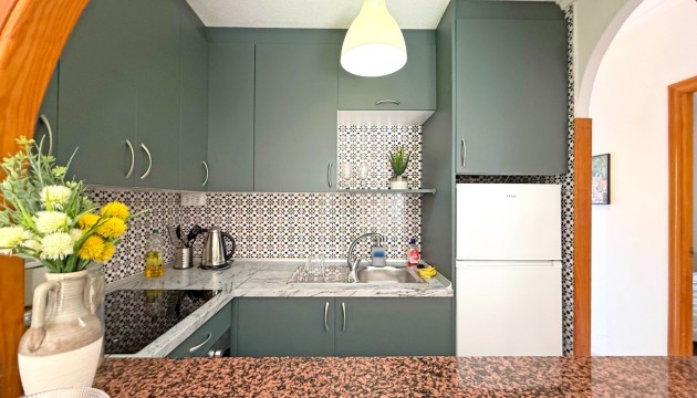 Resale - Apartment - Torrevieja - Torrelamata - La Mata