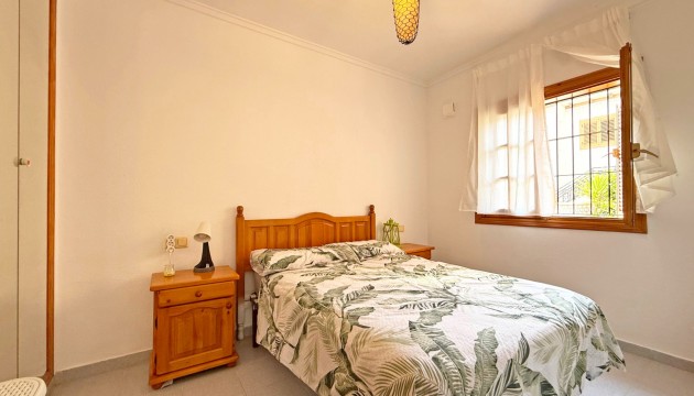 Resale - Apartment - Torrevieja - Torrelamata - La Mata