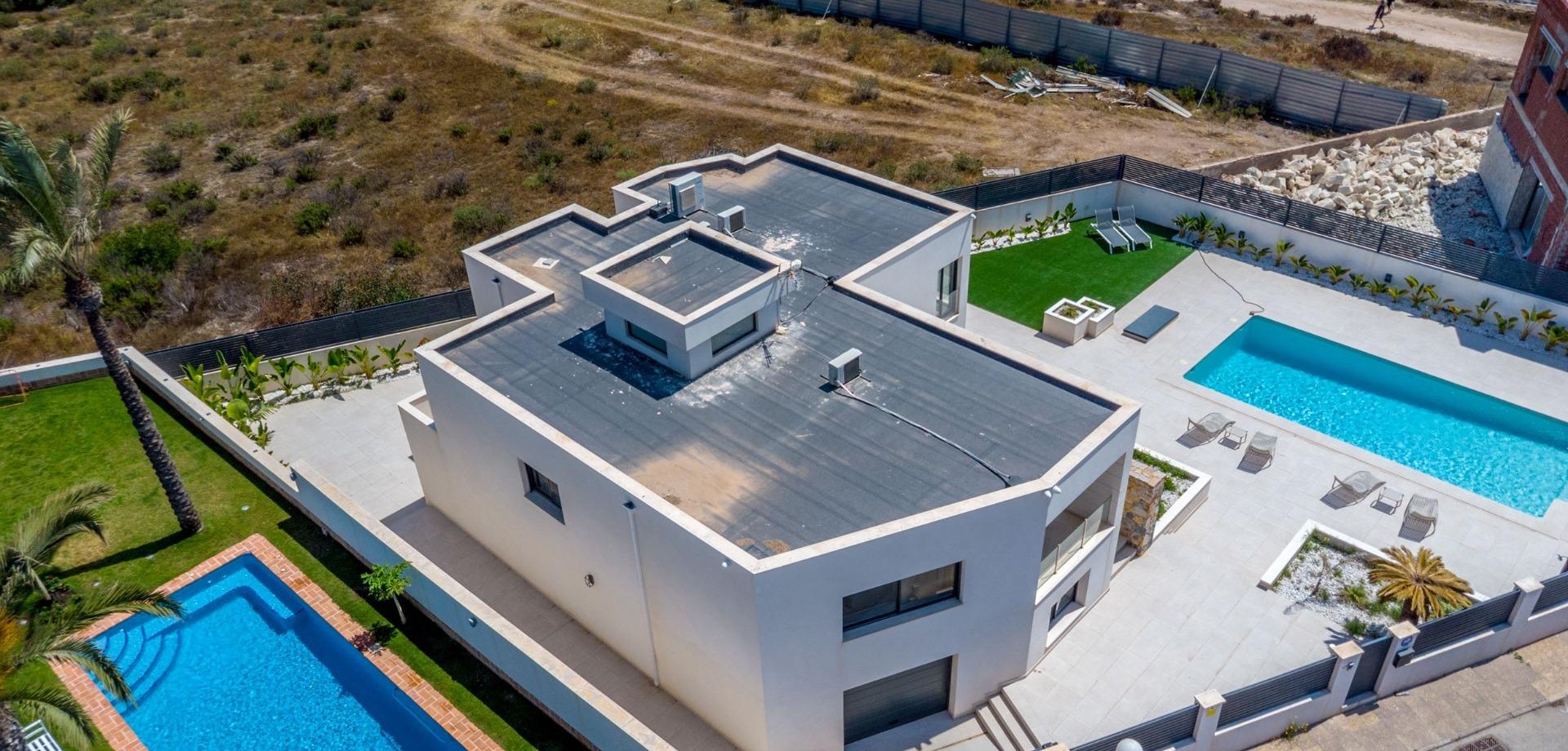 House in Urbanizacion los Balcones - view 1