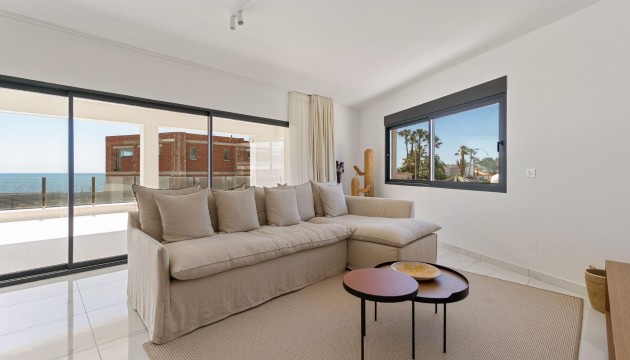 Resale - Detached Villa - Torrevieja - La Veleta