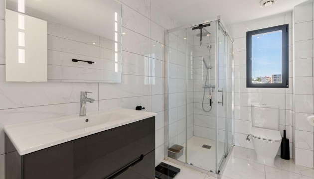 Resale - Detached Villa - Torrevieja - La Veleta