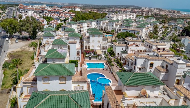Resale - Apartment - Torrevieja - Torrelamata - La Mata