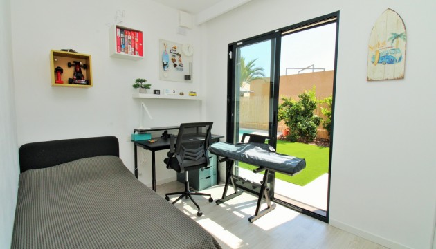 Resale - Detached Villa - Orihuela Costa - La Zenia