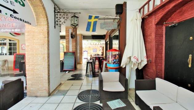 Resale - Commercial - Orihuela Costa - Villamartín