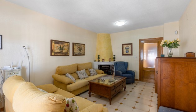 Resale - Detached Villa - Torrevieja - Punta Prima