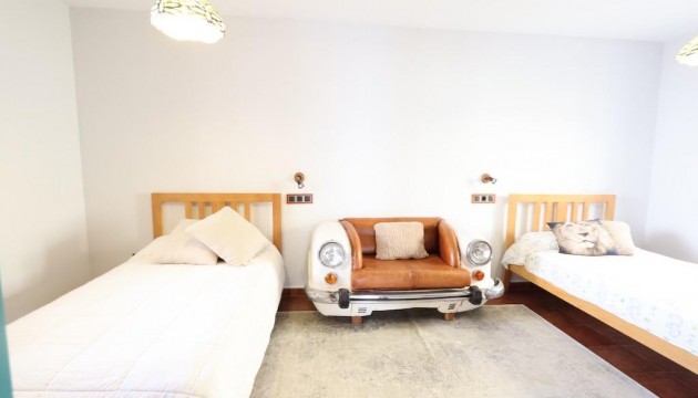 Resale - Detached Villa - Orihuela Costa - Villamartín