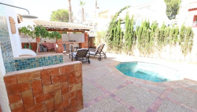 Resale - Detached Villa - Orihuela Costa - Villamartín