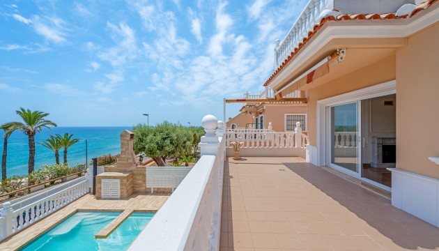 Herverkoop - Detached Villa - Torrevieja