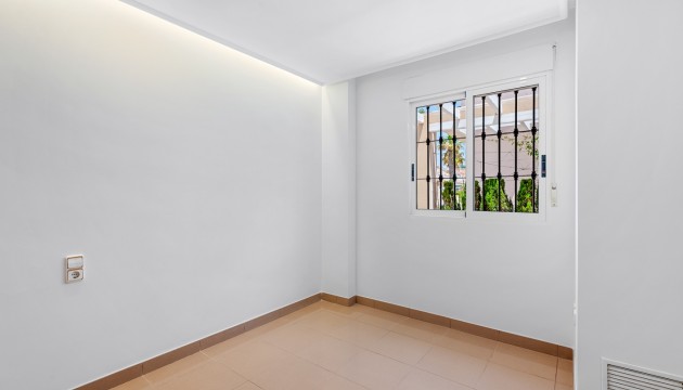 Herverkoop - Detached Villa - Torrevieja