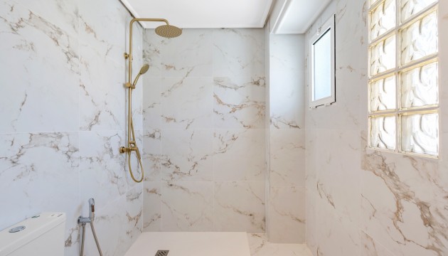 Herverkoop - Detached Villa - Torrevieja