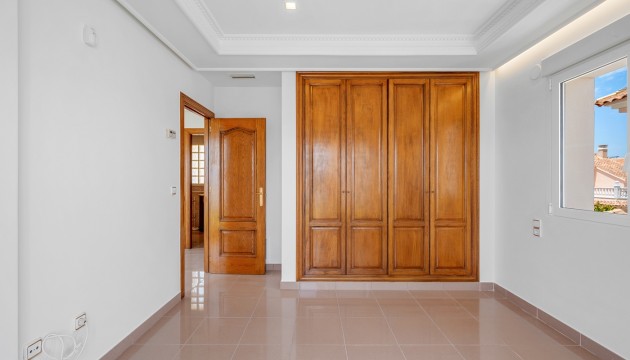 Herverkoop - Detached Villa - Torrevieja