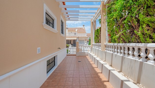 Herverkoop - Detached Villa - Torrevieja
