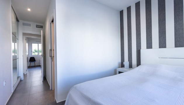 Resale - Bungalow - Torrevieja - Nueva Torrevieja - Aguas Nuevas